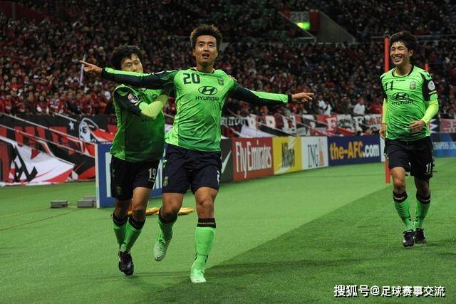 弗格34分辽宁大胜首钢 王哲林24分上海胜宁波