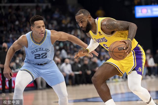 火箭险胜爵士豪取11连胜 独行侠险胜国王6连胜